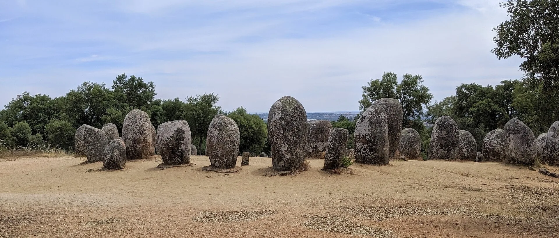 Le cromlech des Almendres et les mégalithes